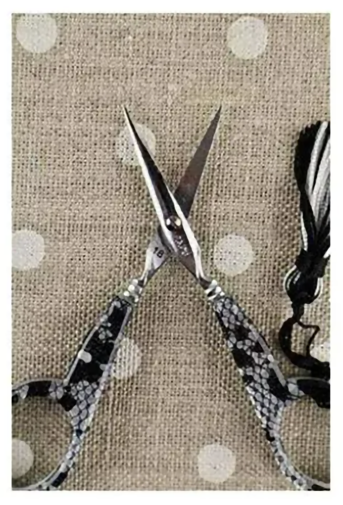 Sajou Embroidery Scissors Black Calais Lace Motif 4-1/2"
